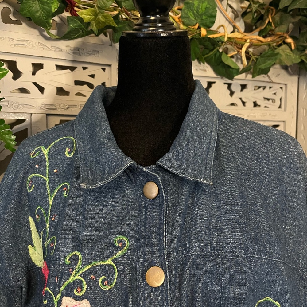 TAPESTRY PATCH VINTAGE DENIM & FLORAL EMBELLISHMENT LONG SLEEVE JEAN JACKET - Picture 3 of 12